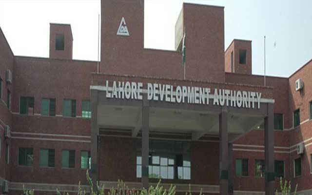 افسروں کے تقرر وتبادلے