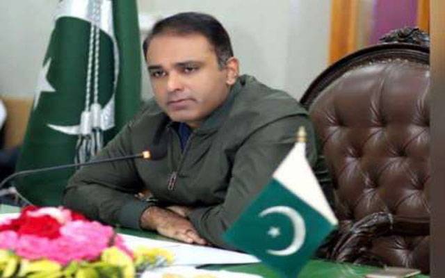 ڈی سی لاہور نے گورننگ باڈی کے آگے گھٹنے ٹیک دئیے