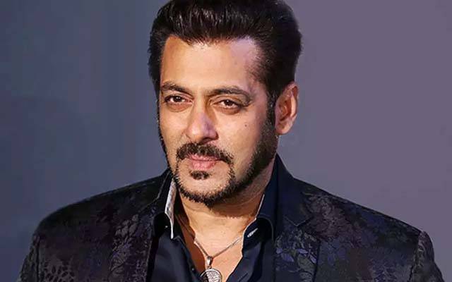سلمان خان ہدایتکار سےلڑ پڑے،فلم کو خیرباد کہہ دیا 