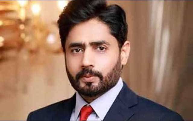 پی ٹی آئی رہنما ابرارالحق کی گاڑی کو حادثہ