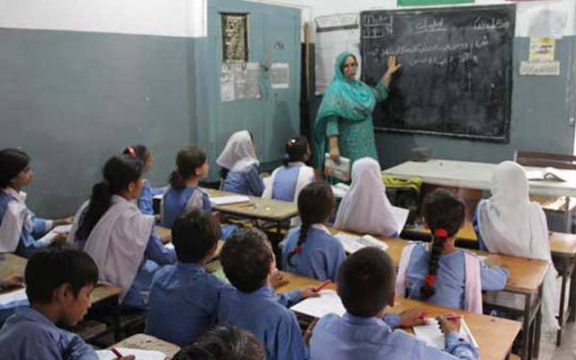 اساتذہ کی مشکلات میں اضافہ ہو گیا 
