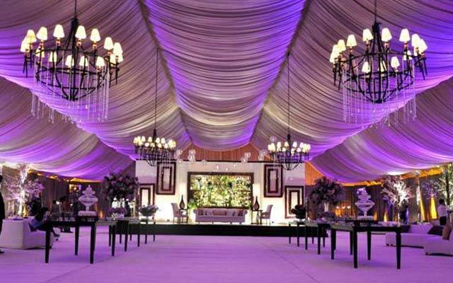 کورونا کے پیش نظر تجارتی مراکز پر لگی پابندیاں ختم 