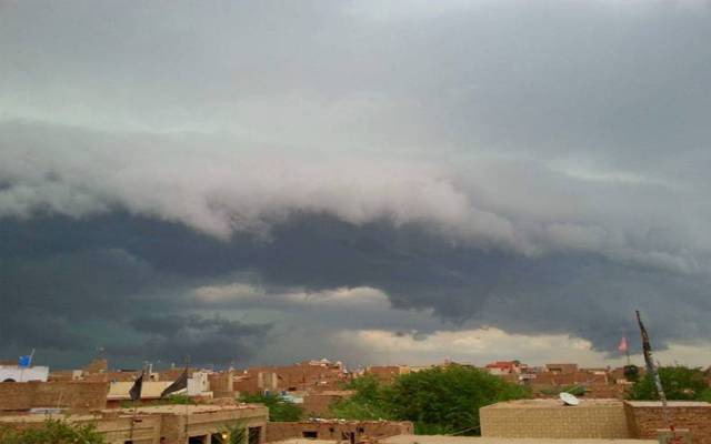 لاہور میں ٹھنڈی ہوائیں چل پڑیں،بارش کی پیشگوئی
