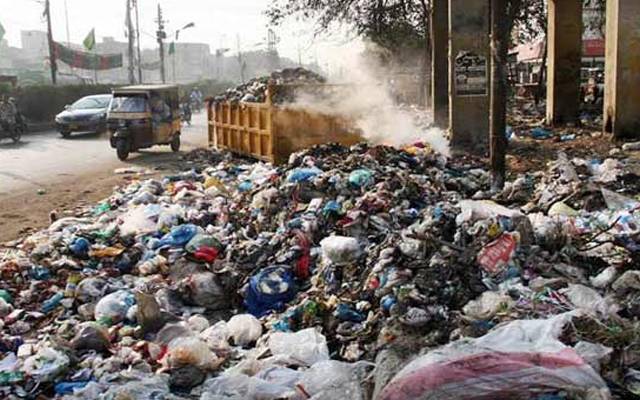 ایل ڈی اے کی نااہلی کے باعث شہر میں تعفن پھیل گیا
