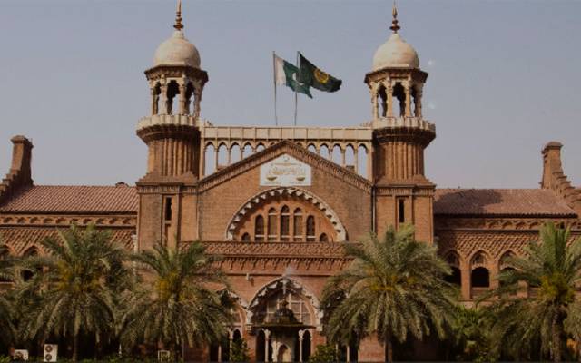  والٹن ائیرپورٹ پر کثیرالمنزلہ عمارتیں،عدالت نے حکومت سے جواب طلب کر لیا