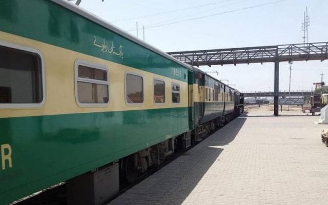  شاہ حسین ایکسپریس بڑے حادثے سے بچ گئی