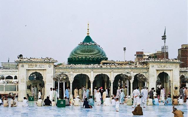 کورونا وائرس: حضرت داتا گنج بخشؒ کے مزار کو سیل کر دیا گیا