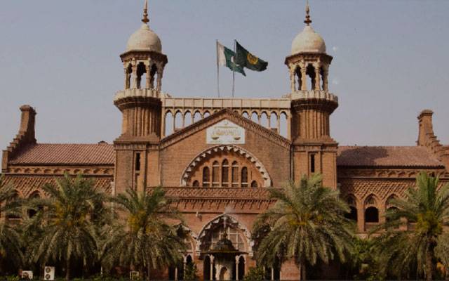 غیر ملکی خاتون عدالت
