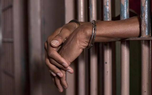 prisoners