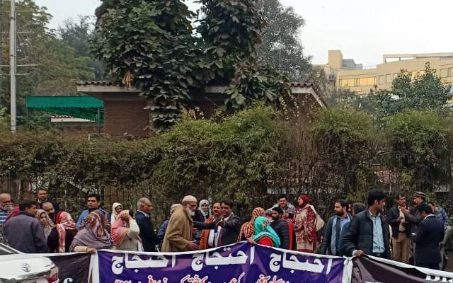 teachers protest