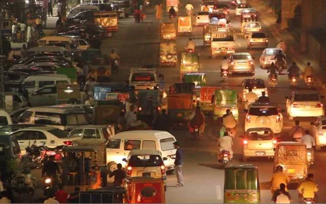 شہر کی اہم شاہراہوں پرٹریفک کا نظام درہم برہم