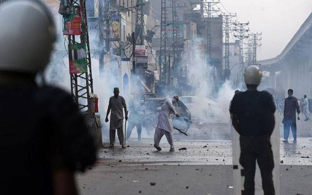 بغیر کارروائی مذہبی جماعت کے کارکنان کی رہائی پر پولیس ناخوش