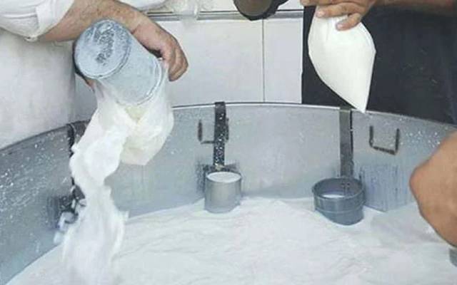 ہفتہ،اتوار دکانیں مکمل بند؛دودھ فروش میدان میں آگئے