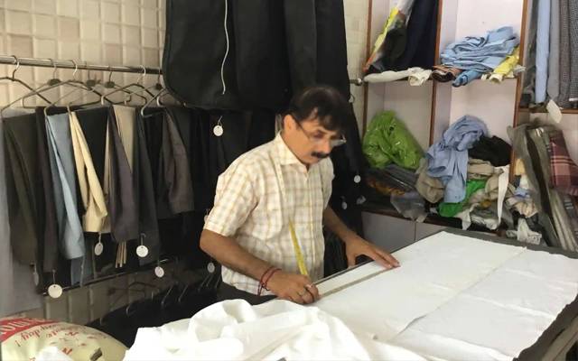 Tailor worry due to corona