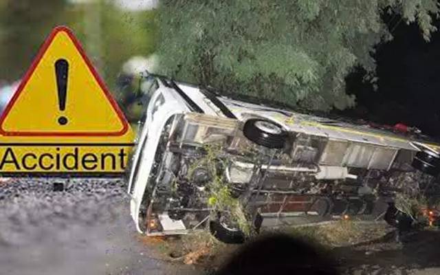 پنجاب کے شہر میں افسوسناک واقعہ،بس کھائی میں گرنے سے 15 افراد جاں بحق