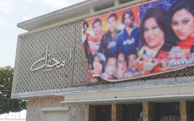 پانچ ہزار ملنے پر فنکاروں نے حکومت سے نیا مطالبہ کردیا