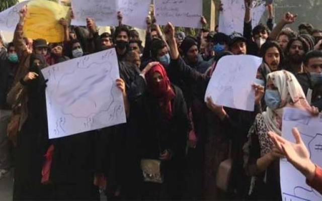 طلبا نےمیٹرک، انٹرمیڈیٹ کے امتحانات کاشیڈول مستردکردیا