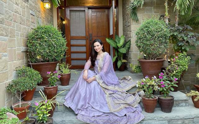 Sana javed