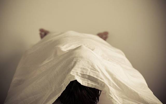 شمالی چھاؤنی؛ گھر کی دہلیز پر کھڑا نوجوان قتل