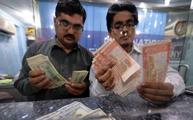 بینکوں نے اووسیز پاکستانیوں کی جیبیں خالی کرنے کا نیا طریقہ ڈھونڈ لیا