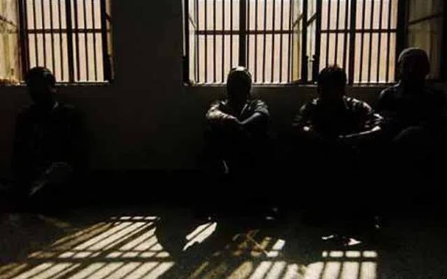 ڈیڑھ سال بعد قیدیوں کو اپنے پیاروں سے ملنے کا موقع مل گیا
