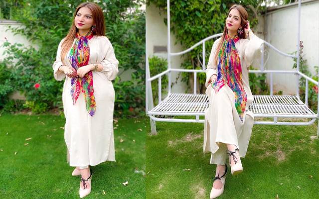  دنانیر نےانگریزی میں گاناگا کر صارفین کےدل جیت لیے