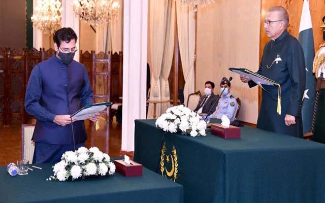  رہنما مسلم لیگ (ق) مونس الٰہی نےوفاقی وزیرکاحلف اٹھالیا