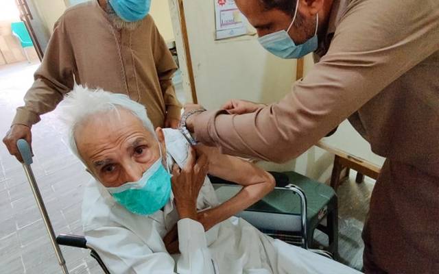  کورونا کی چوتھی لہر میں تیزی، گھر گھر جا کرویکسین لگانے کا فیصلہ