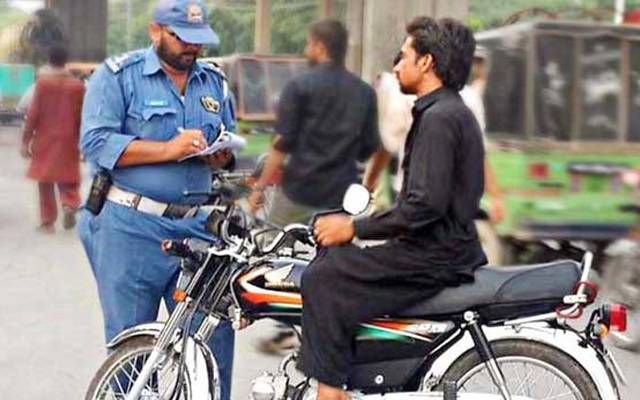 ٹریفک قوانین کی خلاف ورزی پر جرمانوں کا نیا بل سامنے آگیا
