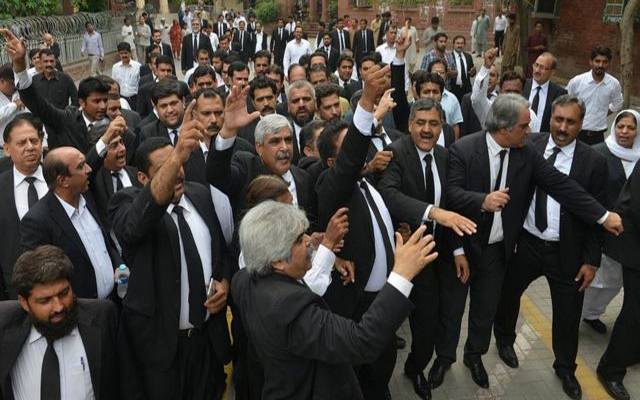 پنجاب بار کونسل کا صوبےبھر میں کل عدالتی بائیکاٹ کا اعلان 