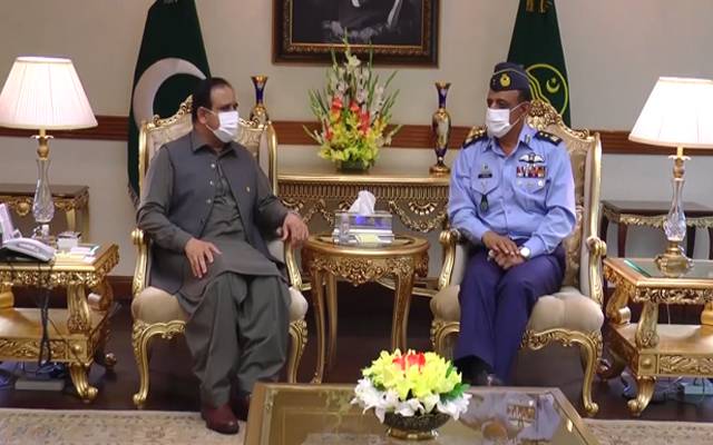 وزیراعلیٰ پنجاب عثمان بزدار سے ایئر وائس مارشل ظفر اسلم کی ملاقات