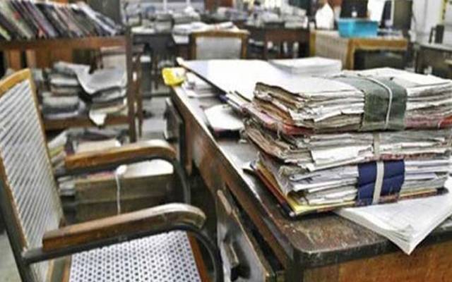 صرف ایک دن کی چھٹی پر شوکاز، دلبرداشتہ افسر نےریٹائرمنٹ لے لی
