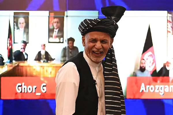 افغانستان کے سابق صدر اشرف غنی  کروڑوں ڈالررن وے پر چھوڑ کر فرارہوئے  ، روس