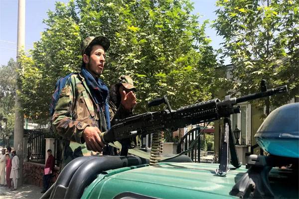 طالبان کا افغانستان میں عام معافی کا اعلان ، عالمی پروازیں دوبارہ شروع