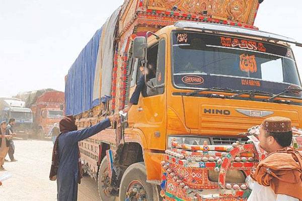 طالبان کے آتے ہی بھارت سے دوطرفہ تجارت میں کمی، پاکستان سے کاروبار میں اضافہ 