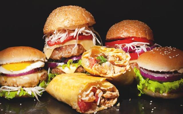 شوارما، چکن برگر کھانے والے ہوجائیں خبردار