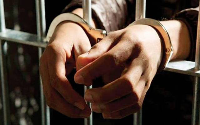  ٹاون شپ پولیس کا ایکشن، منشا بم کابھتیجا گرفتار 