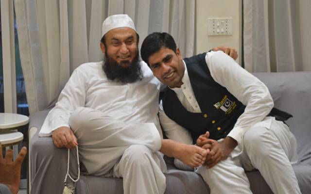 ارشد ندیم کی مولانا طارق جمیل سے ملاقات