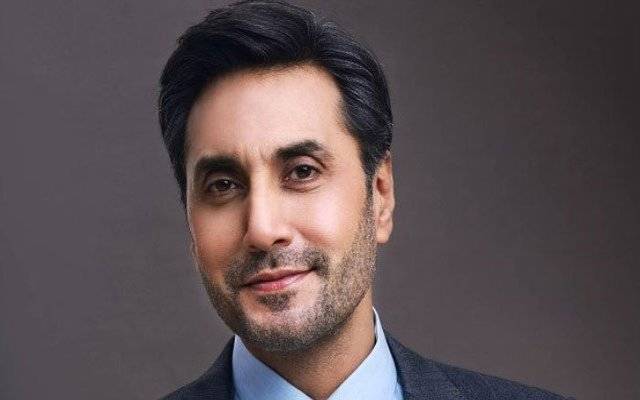 عدنان صدیقی کی روٹیاں بناتے ہوئے ویڈیو مقبول 