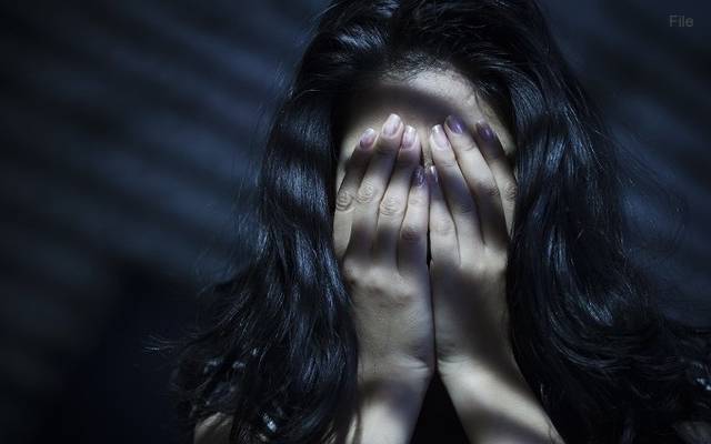 سالی کو زبردستی شراب پلاکر بہنوئی کی دوستوں کیساتھ ملکر زیادتی