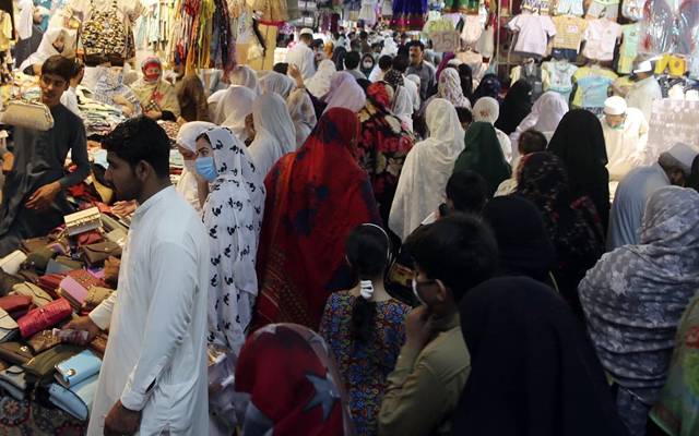 لاہوریئے راہ راست پر، حکومتی پابندیاں کام کر گئیں