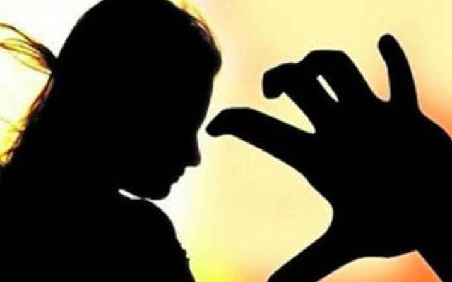 ایم اے او کالج میں بھی استاد کا طالبہ سے جنسی ہراسانی کا واقعہ سامنے آگیا