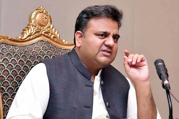 چیف الیکشن کمشنر عہدہ چھوڑیں، الیکشن لڑیں، فواد چودھری نے مشورہ دیدیا