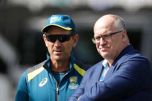 Earl Eddings and justin langer australian cricket heads