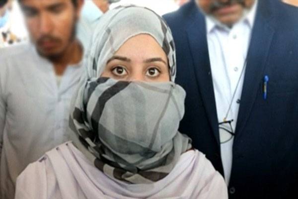 topper of inter qandeel