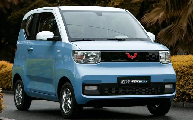 This Tiny Electric Car Sold Over 40,000 Units in Just One Month