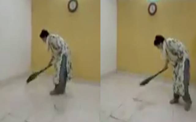 Priyanka Gandhi cleaning 