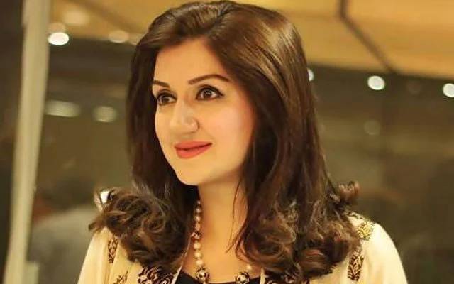 actress anchor