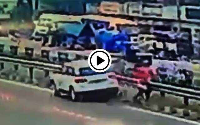 two girls died by hitting fast car