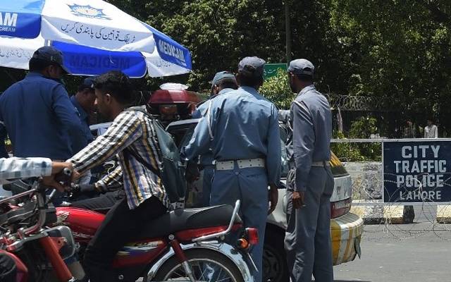  Seven traffice wardens suspended by Dig traffic